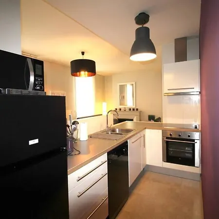 Apartment En Hyper Centre - Jardin Public *