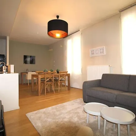 En Hyper Centre - Jardin Public Apartment