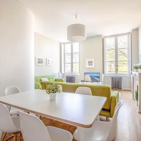 En Hyper Centre - Jardin Public Apartment *